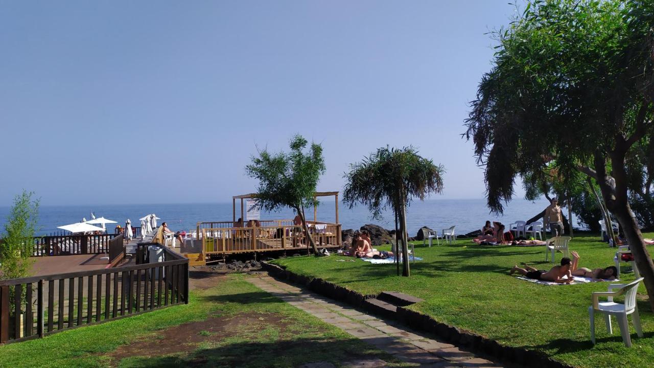 Nero Basalto Azzurro Mare Bed & Breakfast อาชิ กัสเตลโล ภายนอก รูปภาพ