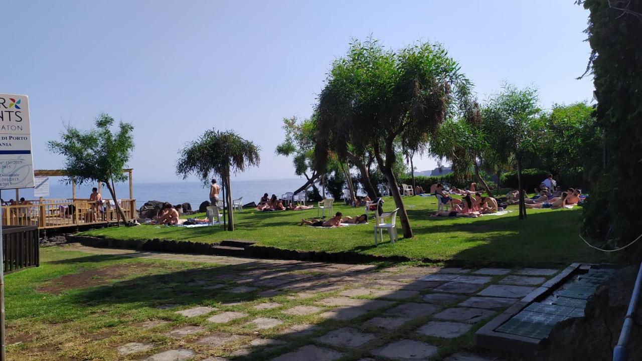Nero Basalto Azzurro Mare Bed & Breakfast อาชิ กัสเตลโล ภายนอก รูปภาพ